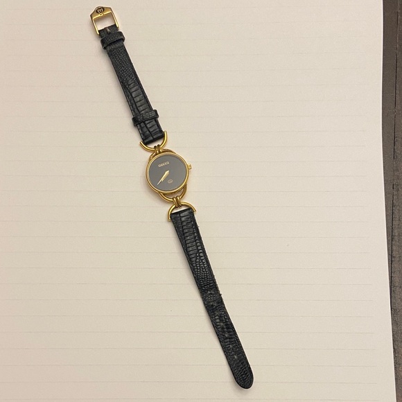 Gucci Accessories - GUCCI 6000L Watch